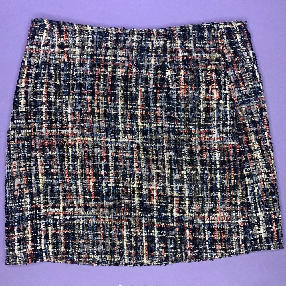 Tweed miniskirt